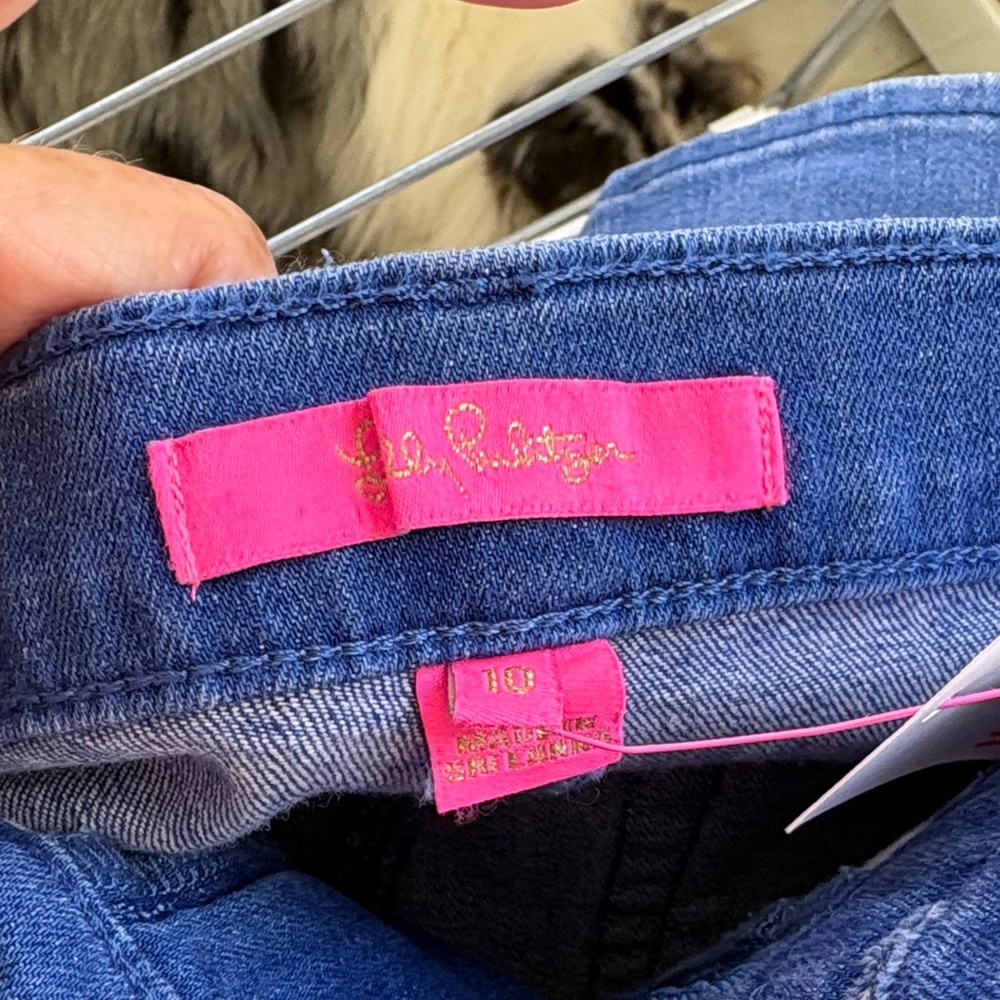 Lilly Pulitzer Women's Denim Jeans with Gold Accent - Picture 4 of 6